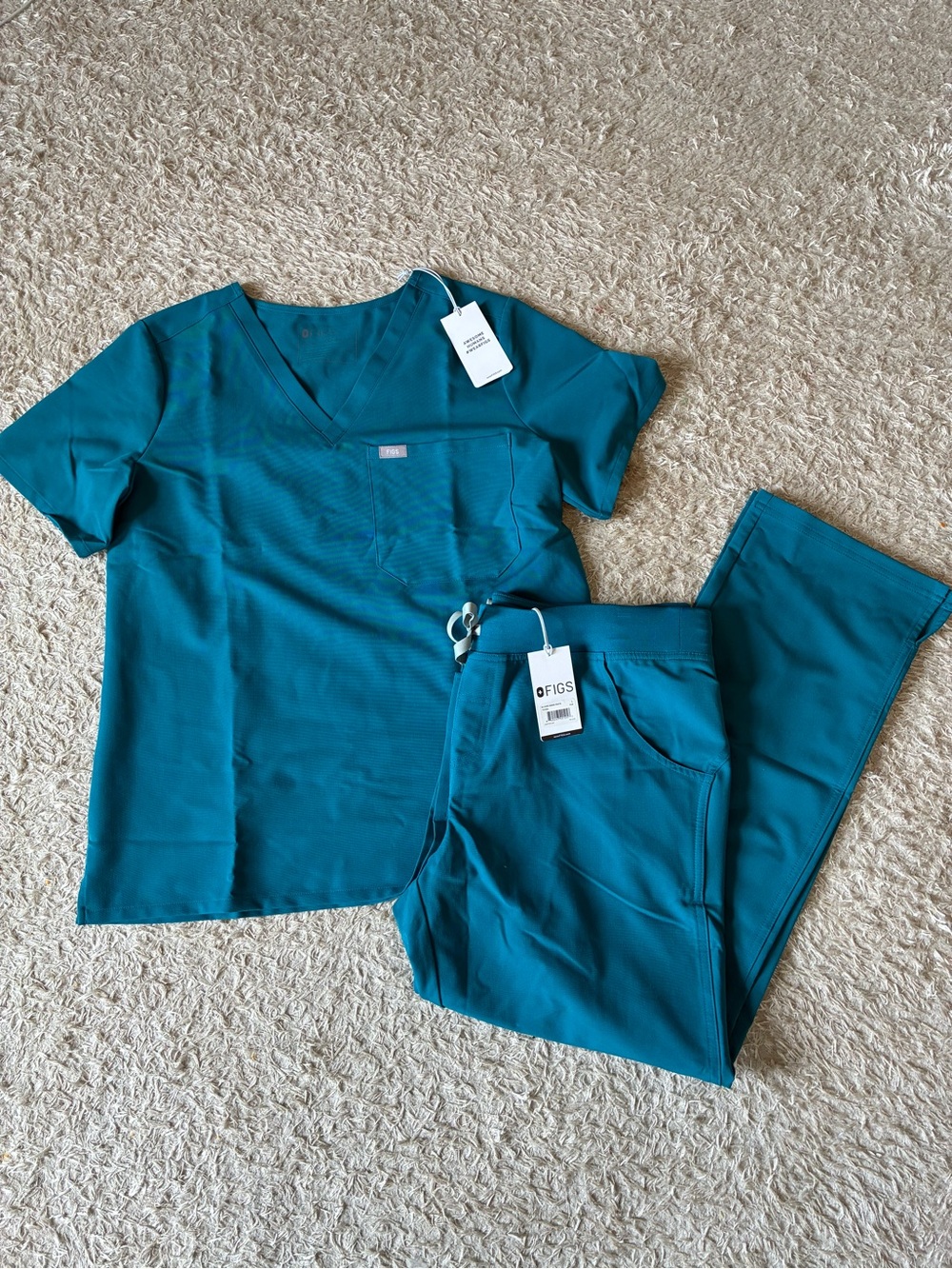FIGS Scrub Set in Teal NWT